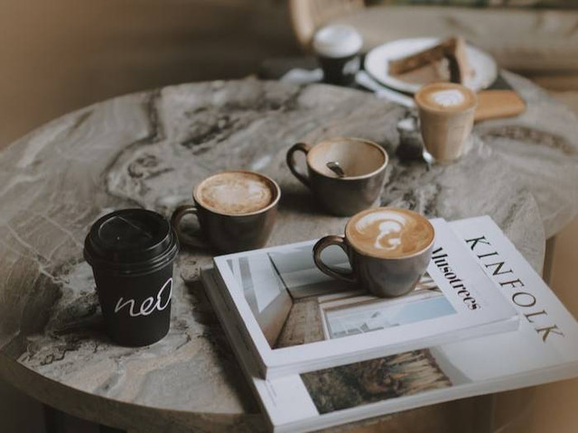 Ilustrasi Coffee Shop di Uluwatu (Foto hanya ilustrasi, bukan tempat sebenarnya) Sumber: unsplash.com/ Gladys Arivia