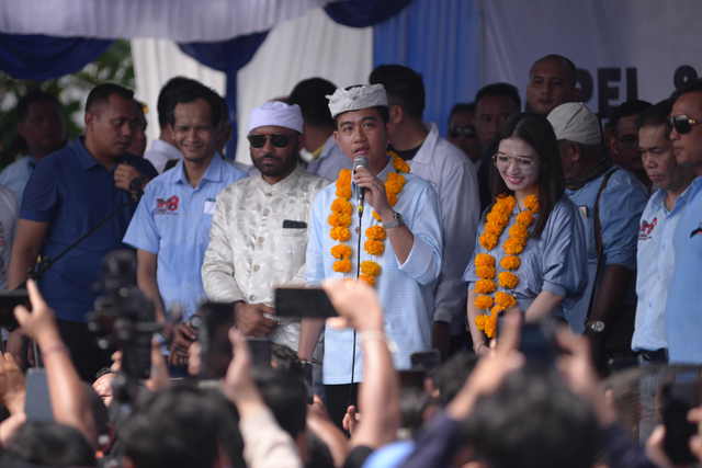 Cawapres nomor urut 2 Gibran Rakabuming Raka bersilaturahmi dengan tokoh masyarakat dan tokoh adat Bali Utara di Buleleng, Bali, Selasa (9/1/2024). Foto: Dok. Istimewa