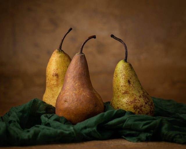 Ilustrasi Persamaan Kimia Pembusukan Buah. Sumber: pexels.com/Skyler Ewing
