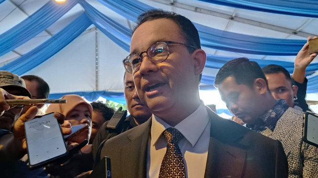 Capres 01 Anies Baswedan saat di Puro Pakualaman, Yogyakarta, Rabu (10/1/2024). Foto: Arfiansyah Panji Purnandaru/kumparan