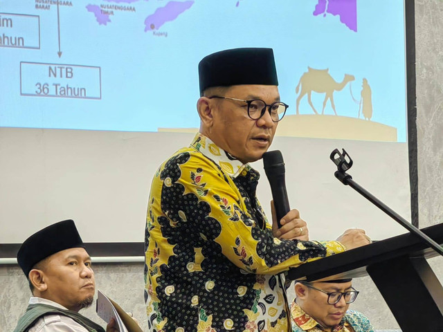 Ketua DPD Partai Golkar Jabar Tubagus Ace Hasan Syadzili menginstruksikan agar para anggota pengajian Al-Hidayah wajib memenangkan Partai Golkar dan Capres-Cawapres Prabowo-Gibran saat menggelar forum silaturahmi dengan jemaah pengajian tersebut. Foto: Istimewa