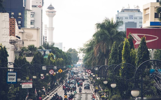 Ilustrasi Sudut Pandang Bandung, Bukan Tempat Sebenarnya. Sumber Unsplash/Ikhsan Assidiqie