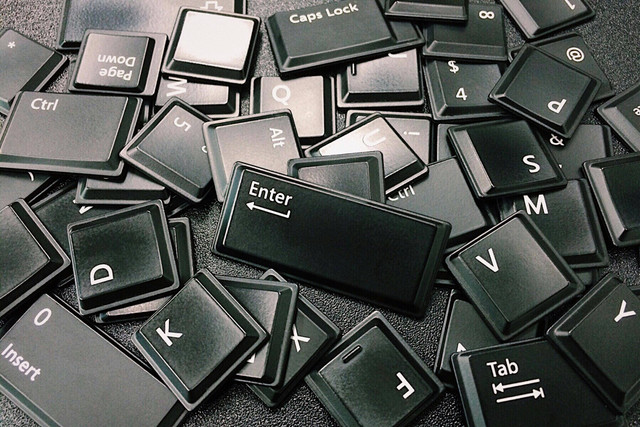 Ilustrasi shortcut Save As di Word. Foto: pexels