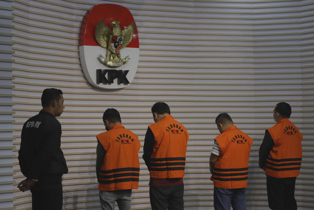 Konferensi pers kasus dugaan tindak pidana korupsi Kabupaten Labuhanbatu, Sumatera Utara di Gedung KPK, Jakarta, Jumat (12/1/2024). Foto: Jamal Ramadhan/kumparan