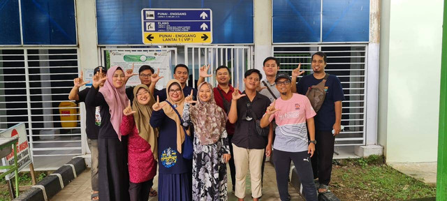 TDA Peduli Kukar Bagikan Ratusan Nasi Kotak ke Penunggu Pasien RSUD AM Parikesit