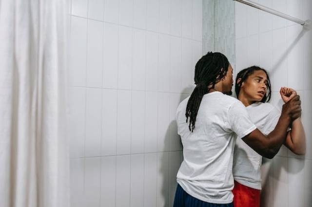 Ilustrasi tanda hubungan abusive, sumber foto: Alex Green by pexels.com