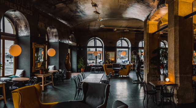 Element cafe. Foto hanya ilustrasi, bukan tempat sebenarnya. Sumber: Unsplash/Sebastian Schuppik