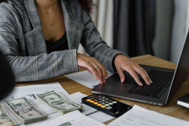 Ilusttasi apa keuntungan penerapan e-budgeting dalam penyelenggaraan pemerintahan - Sumber: pexels.com/@tima-miroshnichenko/