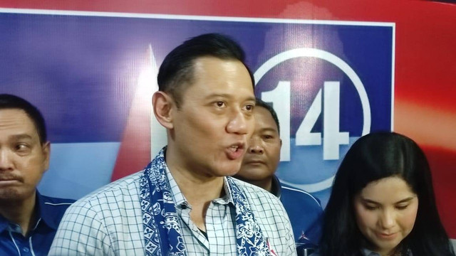 Ketua Umum (Ketum) Partai Demokrat Agus Harimurti Yudhoyono (AHY) dalam kampanye di gedung UTC Kota Semarang, Senin (15/1/2024). Foto: Intan Alliva/kumparan