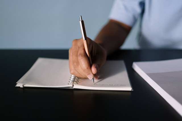 10 Pantun Perpisahan Sekolah. Foto:Pexels/cottonbro studio.