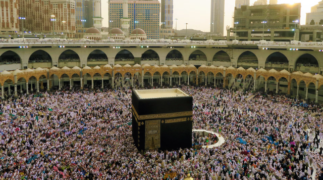 Tempat ziarah di bandung. Foto hanya ilustrasi, bukan tempat sebenarnya. Sumber: Unsplash/Ekrem Osmanoglu