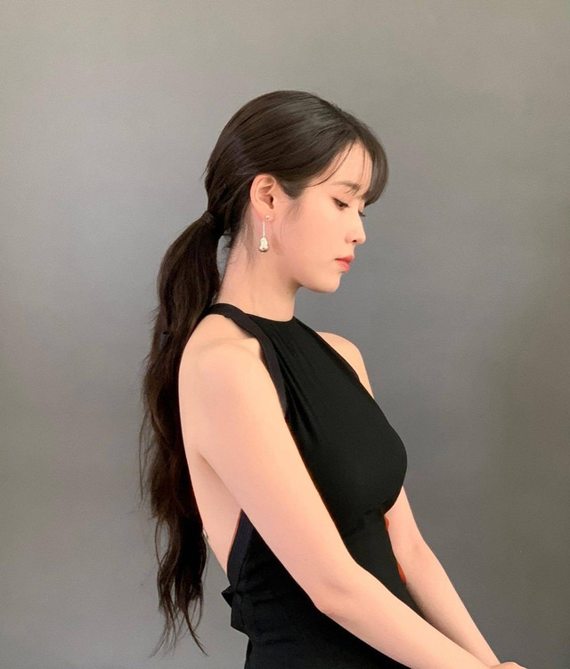 Penyanyi IU. Foto: Instagram/@dlwlrma