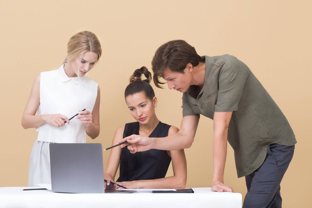 Tata Cara Buka PMM di Laptop dan Handphone. Foto: Unsplash