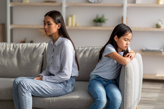Ilustrasi ibu dan anak praremaja. Foto: Shutterstock