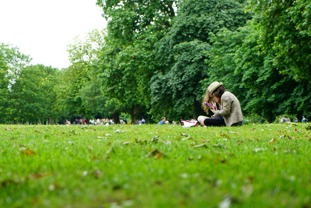 Ilustrasi Alun-alun Pamulang. Foto: Pexels/Chris J Mitchell