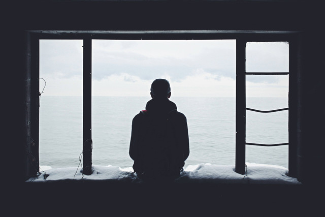  Ilustrasi Kata-Kata buat Orang Tua yang Tidak Mengerti Perasaan Anaknya, Foto Unsplash/Noah Silliman