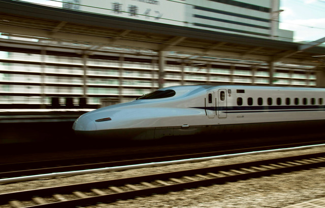 Stasiun Kereta Cepat Halim, foto hanya ilustrasi, bukan tempat sebenarnya: Unsplash/MARIOLA GROBELSKA