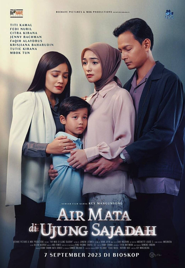 Poster Film "Air Mata di Ujung Sajadah" (2023). Sumber: https://www.imdb.com/title/tt26507543/mediaviewer/rm1401772033/?ref_=tt_ov_i