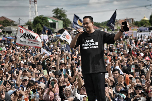 Capres nomor urut 01 Anies Baswedan mengawali kampanye akbar di Lapangan Pinang WH, Tangerang, Banten, Minggu (20/1). Foto: Dok. Istimewa