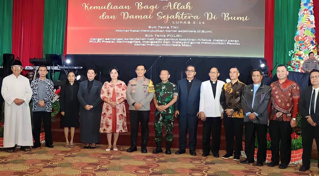 Perayaan Natal Bersama yang diselenggarakan turut hadir Kapolda Jambi dan Danrem 042/Gapu Jambi. Foto: Ist