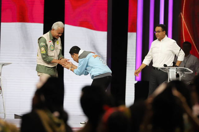 Ganjar, Gibran, Anies, Minggu (21/1/2024). Dok: Iqbal Firdaus/kumparan