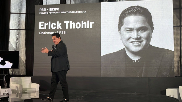 Ketua Umum PSSI, Erick Thohir dalam konferensi pers kerja sama PSSI dan Erspo di FX Senayan, Jakarta, pada Senin (22/1). Foto: Jodi Hermawan/kumparan