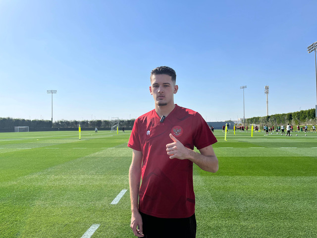 Justin Hubner di tengah sesi latihan pada 22 Januari 2024, jelang Timnas Indonesia vs Jepang dalam laga terakhir Grup D Piala Asia Qatar. Foto: Soni Insan Bagus L/kumparan