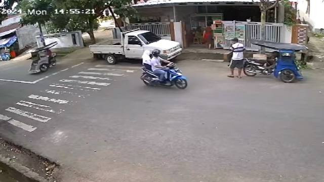 Rekaman CCTV dugaan penculikan seorang siswi SMP di Kota Kotamobagu.