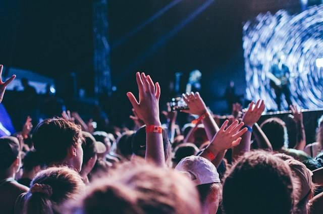 Ilustrasi Jadwal Konser Baekhyun EXO di Jakarta. Foto: Alex Bracken / Unsplash