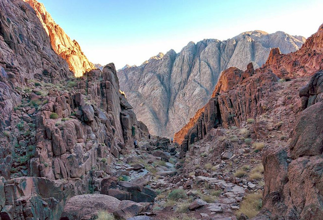 Ilustrasi proses terjadinya siklus batuan. Sumber: www.unsplash.com