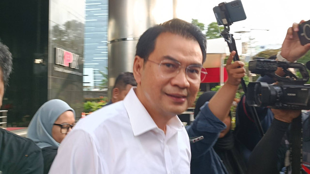 Azis Syamsuddin usai diperiksa KPK, Selasa (23/1/2024). Foto: Hedi/kumparan