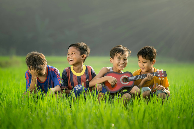 Ilustrasi Yel-Yel Islami Singkat. Foto: Unsplash/Robert Collins