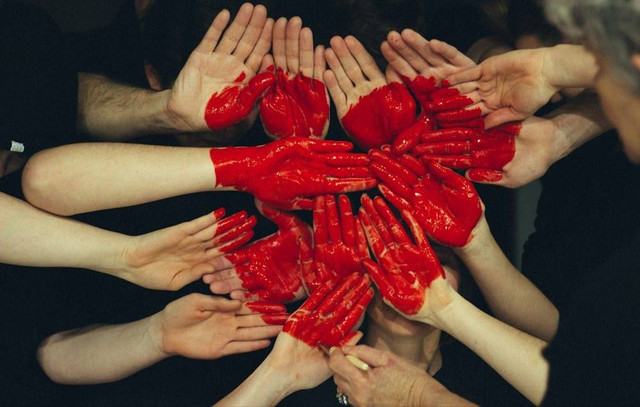 Ilustrasi Tuliskan Bentuk Keberagaman Karakteristik Fisik yang Kamu Ketahui                     Sumber Unsplash/Tim Marshall