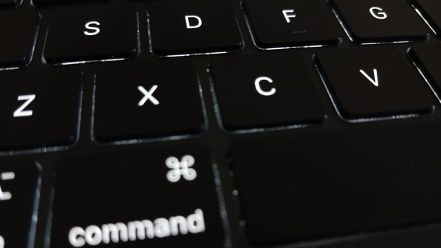 Ilustrasi Cara cut dan paste di MacBook. Foto: Kumparan 