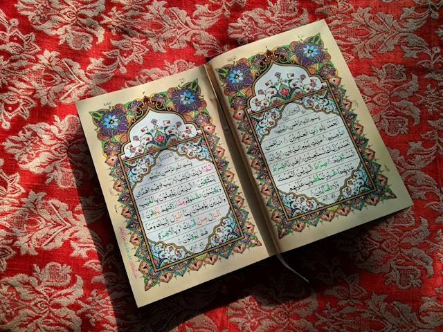 Ilustrasi Kunci Jawaban Agama Islam Kelas 8 Halaman 158 Kurikulum Merdeka. Foto: dok. Unsplash/Abdullah Faraz