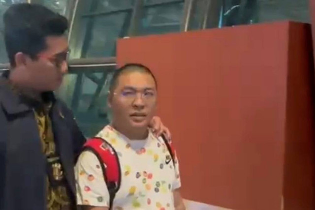 Bareskrim Polri menangkap Putra Wibowo, buronan kasus robot trading Viral Blast. Foto: Dok. Istimewa