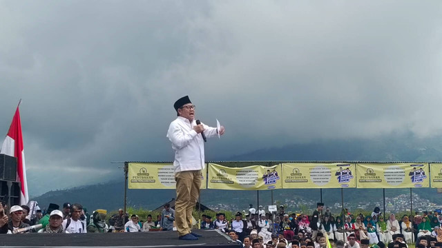 Cawapres nomor urut 1, Muhaimin Iskandar hadiri Deklarasi Laskar Santri, Kejajar, Wonosobo, Jawa Tengah, Sabtu (27/1). Foto: Fadlan Nuril Fahmi/kumparan