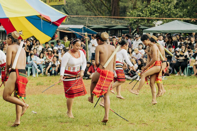Ilustrasi bagaimana cara mengolaborasikan keragaman budaya Indonesia. Sumber: Pexels/Terence b