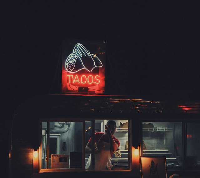 Taco Bell. Foto hanya ilustrasi, bukan tempat sebenarnya. Sumber: Unsplash/TJ Dragotta