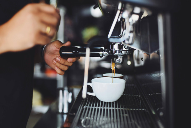 Otten Coffee Senopati. Foto hanya sebagai ilustrasi, bukan tempat sebenarnya. Sumber: Pexels/Chevanon Photography.