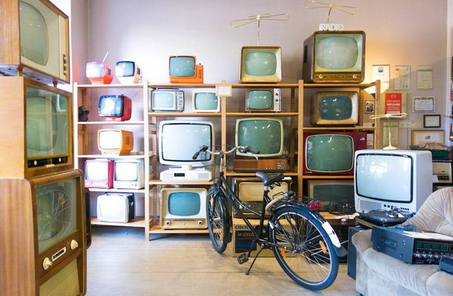 Ilustrasi Toko Elektronik di Kelapa Gading, Bukan Tempat Sebenarnya                                 Sumber Unsplash/Peter Geo