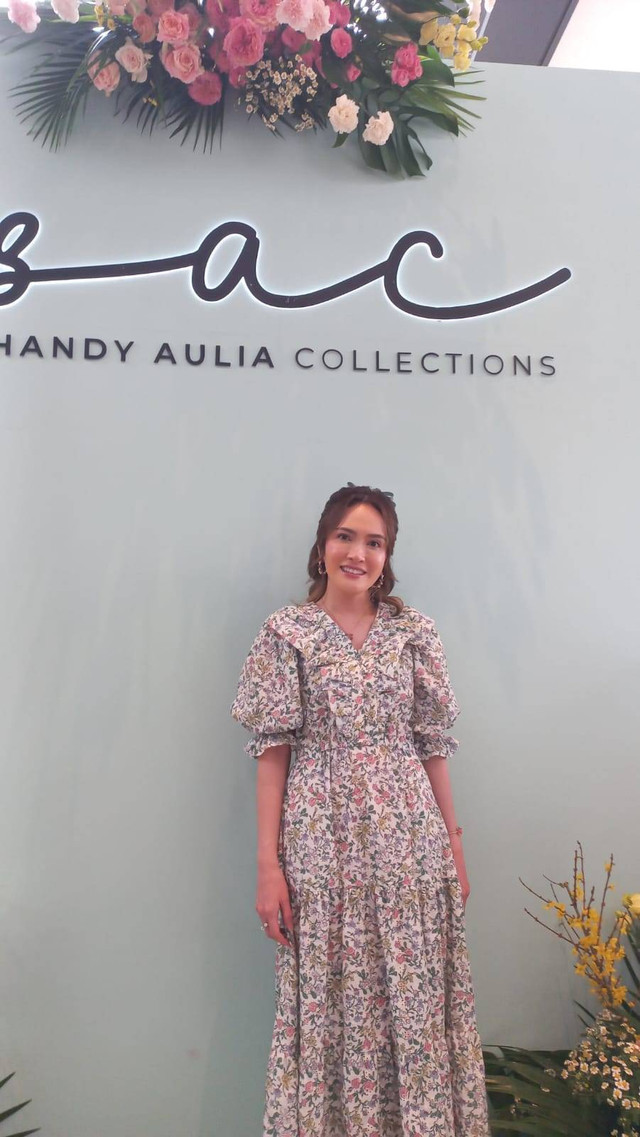 Shandy Aulia buka gerai busana offline Shandy Aulia Collection (SAC). Foto: Istimewa