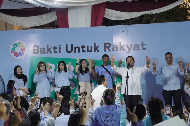 Capres 02, Prabowo Subianto menerima deklarasi dukungan dari Komunitas Bakti Untuk Rakyat, di Jalan Kertanegara IV, Jakarta Selatan, Senin (29/1/2024). Foto: Dok. Istimewa