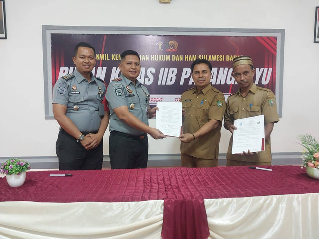 Tingkatkan Pendidikan Warga Binaan, Rutan Pasangkayu Lakukan Perjanjian Kerja Sama Dengan Sanggar Kegiatan Belajar. Foto: Rutan Pasangkayu/dok (30/01)
