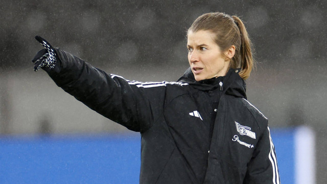 Asisten pelatih Union Berlin Marie-Louise Eta. Foto: Odd Andersen/AFP