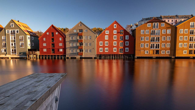 Pemandangan di Norwegia saat midnight sun | Foto: KevinSchmid/pixabay.com