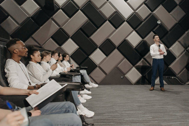 Ilustrasi seminar. Foto: Pexels