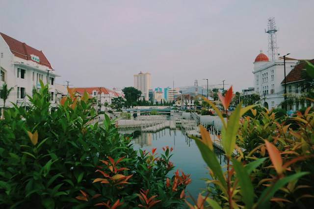 Glodok Jakarta Mana. Foto hanya ilustrasi, bukan tempat sebenarnya. Sumber: Unsplash/Anisetus Palma