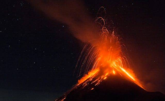 erupsi eksplosif