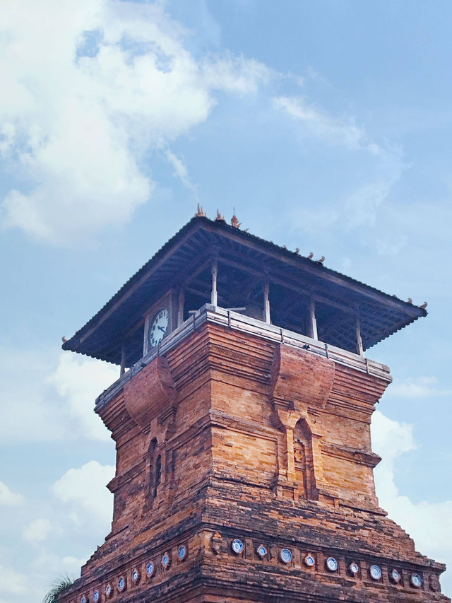 menara kudus. Peninggalan Sunan Kudus yang merupakan akulturasi budaya Hindu, Islam, dan Tiongkok. Foto: Dokumentasi Pribadi